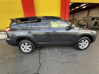 2007 Toyota Vanguard - Thumbnail