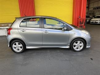 2007 Toyota YARIS - Thumbnail