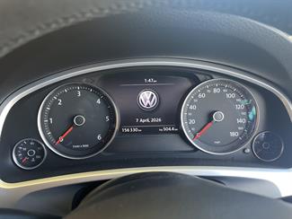 2012 Volkswagen Touareg - Thumbnail