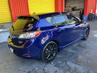 2012 Mazda Axela - Thumbnail