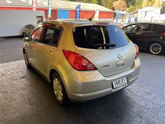2005 Nissan Tiida - Thumbnail