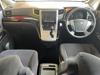2012 Toyota Vellfire - Thumbnail