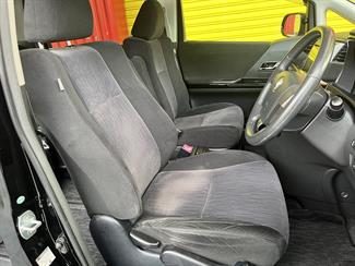 2012 Toyota Vellfire - Thumbnail