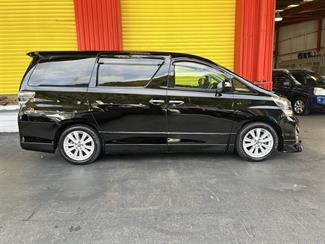 2012 Toyota Vellfire - Thumbnail