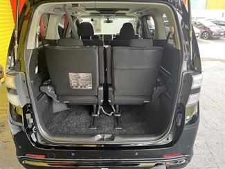 2012 Toyota Vellfire - Thumbnail