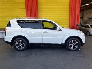 2017 Ssangyong rexton - Thumbnail