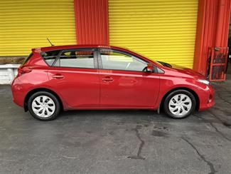 2013 Toyota Corolla - Thumbnail