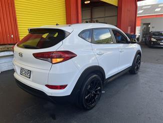 2016 Hyundai TUCSON - Thumbnail
