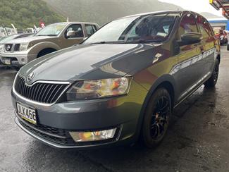 2015 Skoda Rapid - Thumbnail