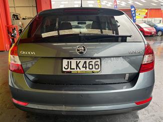 2015 Skoda Rapid - Thumbnail