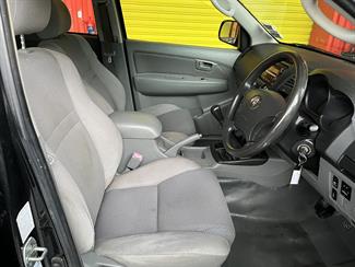 2010 Toyota Hilux - Thumbnail