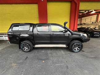 2010 Toyota Hilux - Thumbnail