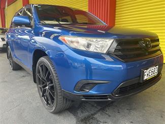 2011 Toyota HIGHLANDER - Thumbnail