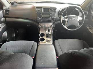 2011 Toyota HIGHLANDER - Thumbnail