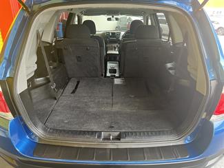 2011 Toyota HIGHLANDER - Thumbnail