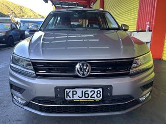 2017 Volkswagen Tiguan - Thumbnail