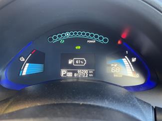 2016 Nissan LEAF - Thumbnail