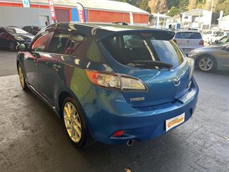 2012 Mazda Axela - Thumbnail