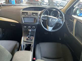 2012 Mazda Axela - Thumbnail