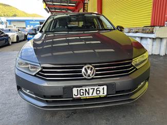 2015 Volkswagen Passat - Thumbnail