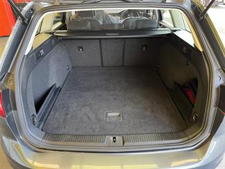 2015 Volkswagen Passat - Thumbnail