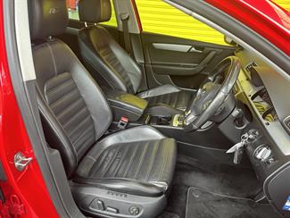 2015 Volkswagen Passat - Thumbnail