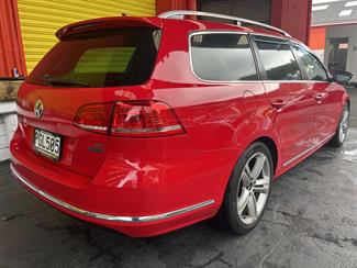 2015 Volkswagen Passat - Thumbnail