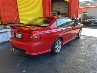 2006 Holden Commodore - Thumbnail