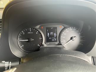 2017 Nissan Navara - Thumbnail