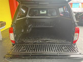 2017 Nissan Navara - Thumbnail