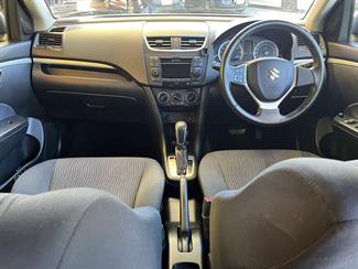 2011 Suzuki Swift - Thumbnail