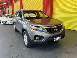 2010 Kia Sorento - Thumbnail