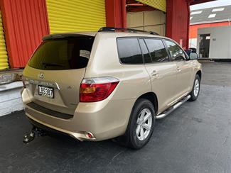 2009 Toyota HIGHLANDER - Thumbnail