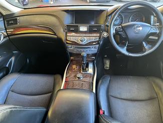 2010 Nissan Fuga - Thumbnail