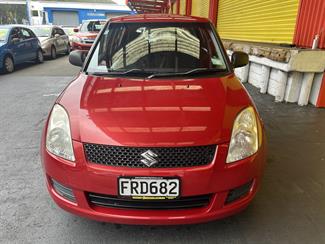 2010 Suzuki Swift - Thumbnail
