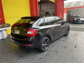 2014 Skoda Rapid - Thumbnail