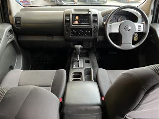 2012 Nissan Navara - Thumbnail