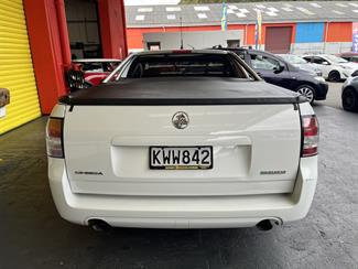 2012 Holden Commodore - Thumbnail