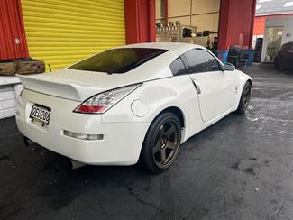 2005 Nissan Fairlady - Thumbnail