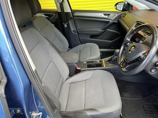 2014 Volkswagen Golf - Thumbnail