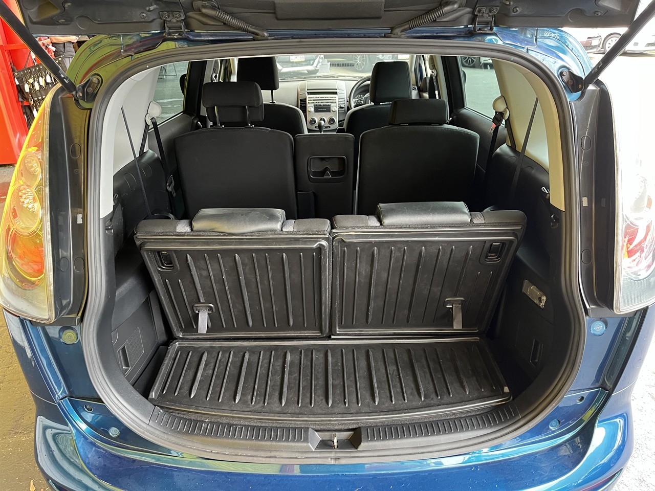2005 Mazda Premacy