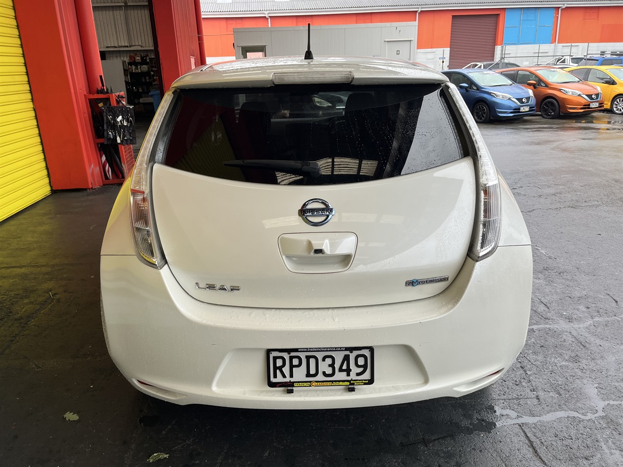 2016 Nissan LEAF