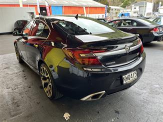2015 Holden Insignia - Thumbnail