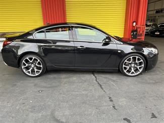 2015 Holden Insignia - Thumbnail