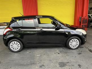 2016 Suzuki Swift - Thumbnail