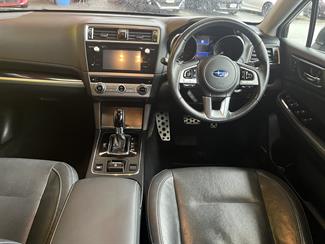 2017 Subaru Legacy - Thumbnail