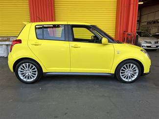 2010 Suzuki Swift - Thumbnail