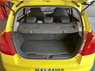 2010 Suzuki Swift - Thumbnail