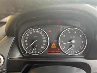 2011 BMW X1 - Thumbnail