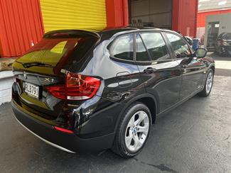 2011 BMW X1 - Thumbnail